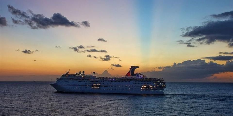 На судне у берегов Майами заблокированы украинские моряки