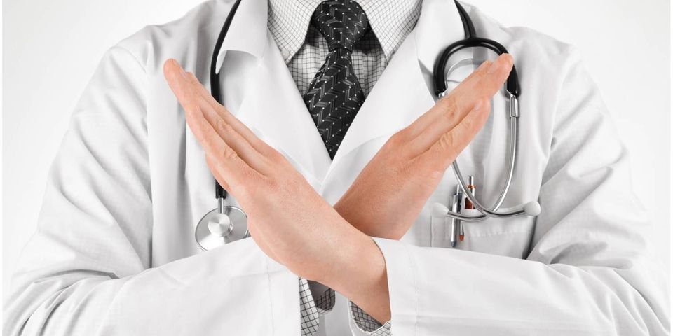 Портовые власти отказывают больным морякам в госпитализации