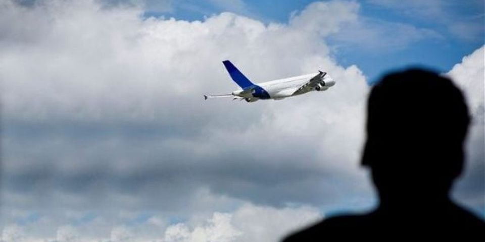 Самолеты выходят и заходят на карантин: как быть морякам?