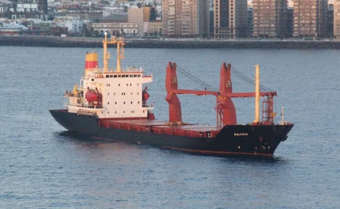 В Гвинейском заливе пираты похитили украинского моряка