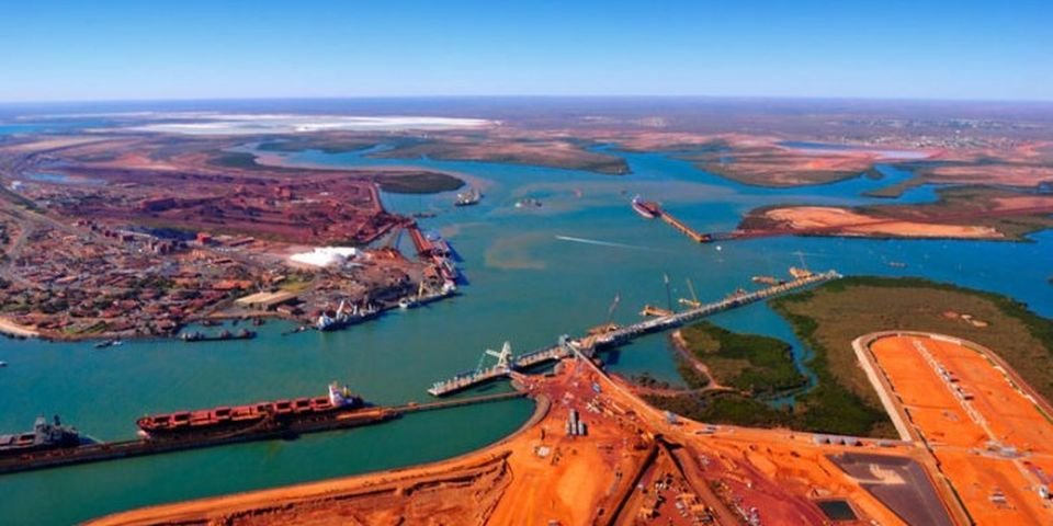 Поехали: начали задерживать суда, на которых у моряков закончились контракты