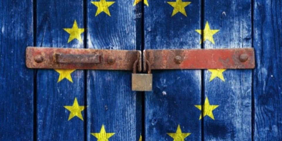 ЕС открывает границы, но не для граждан Украины?