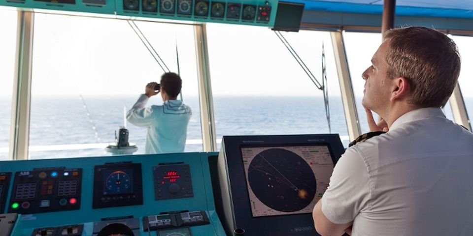 Компании не меняют моряков из-за колоссальных расходов