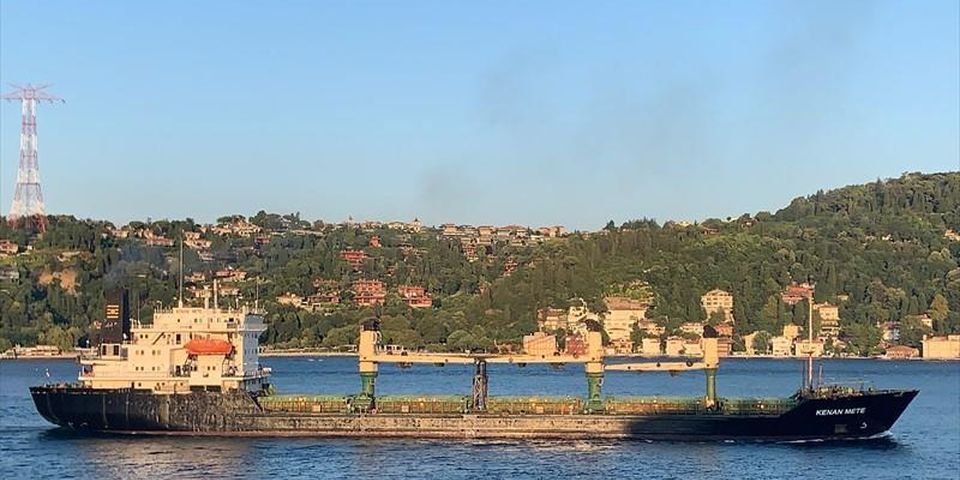 Компания не платит зп 13 месяцев, а местные — угрожают тюрьмой