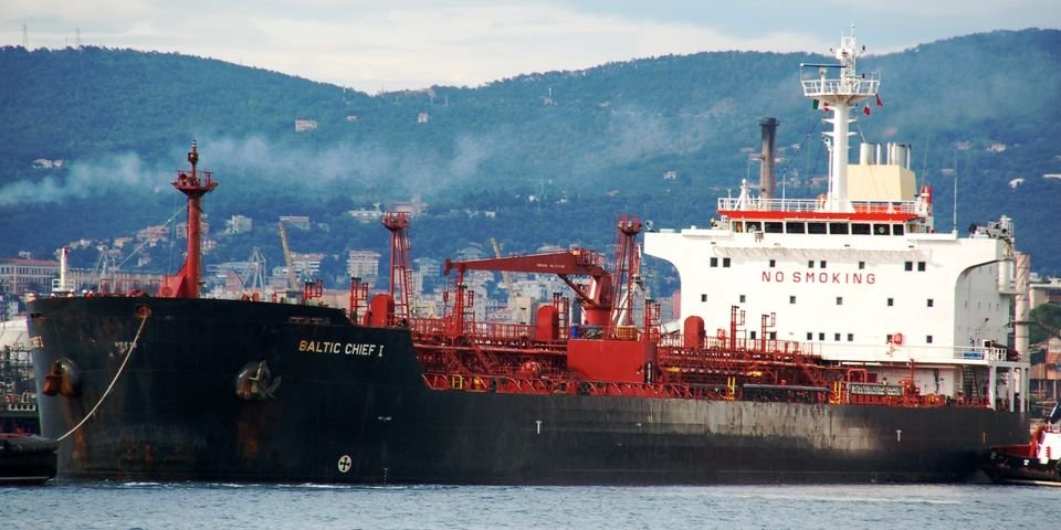 Четыре танкера перехвачены в Ормузском проливе