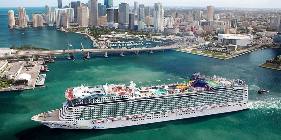 «Торговые» моряки будут с работой, а «круизные» — нет