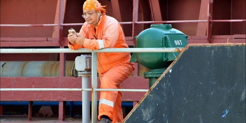 Временные гуманитарные авиарейсы для моряков — как спасение?