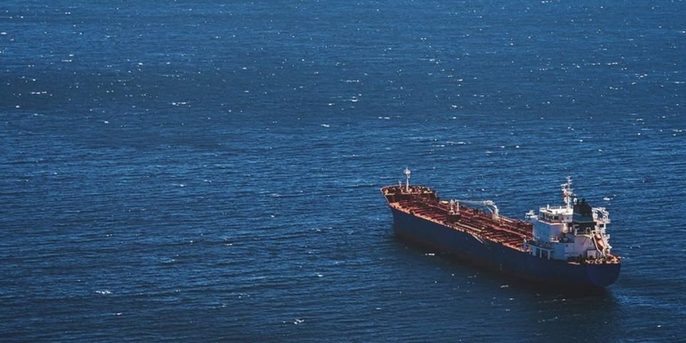 Смены моряков запрещены или ограничены до уровня невозможности