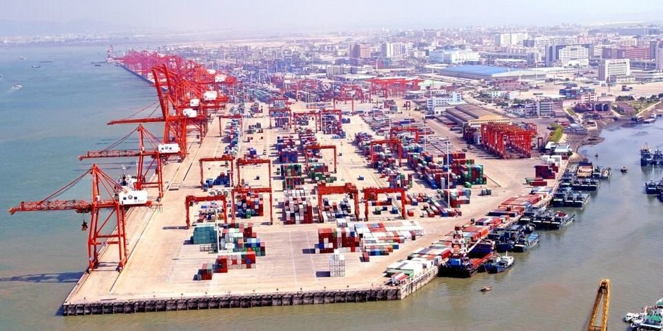 Компанию и все её суда могут «забанить» из-за количества зараженных моряков