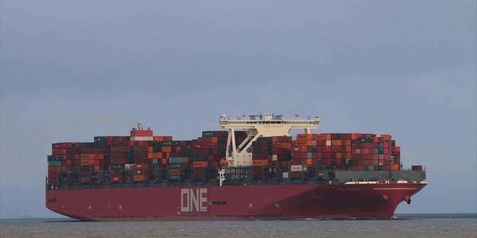 Судно потеряло более 100 контейнеров — получит по полной старпом?