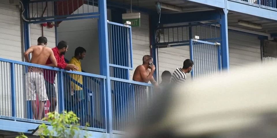 Условия для списания/присоединения моряков делают жёсткими