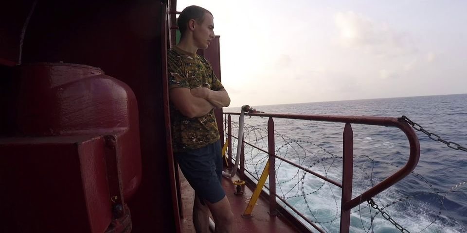 Что делать моряку, если судно идёт в Зону повышенной опасности?