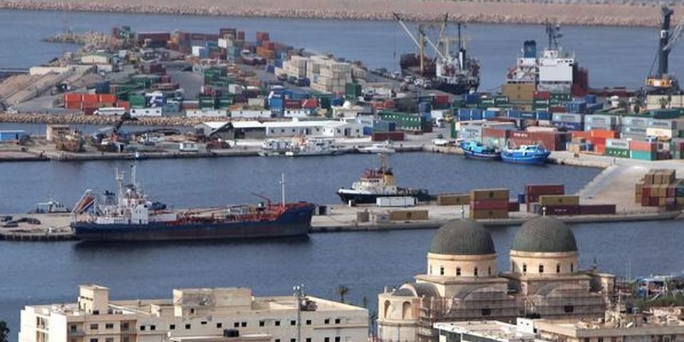 Ливия открывает свои порты для коммерческих судов