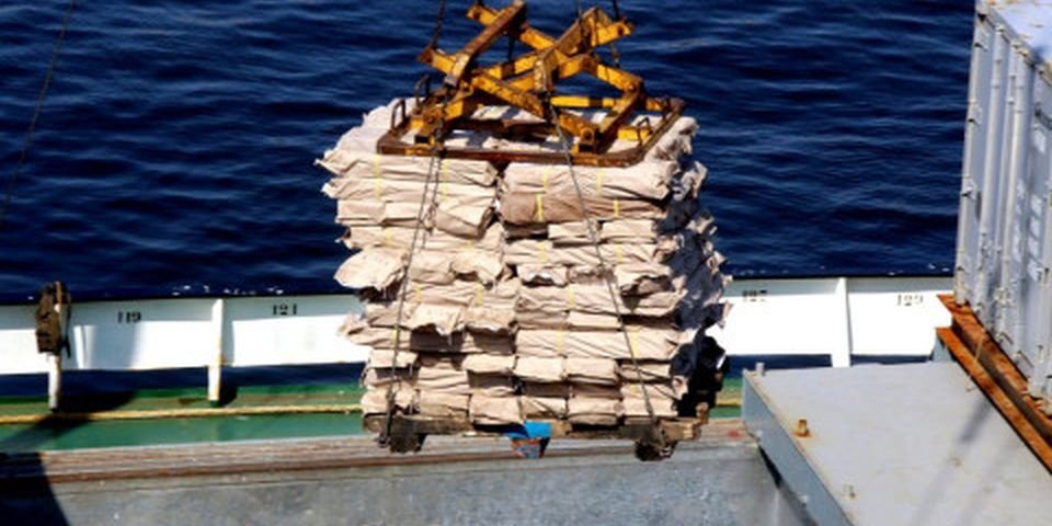 Матрос попал под движущийся канат и погиб