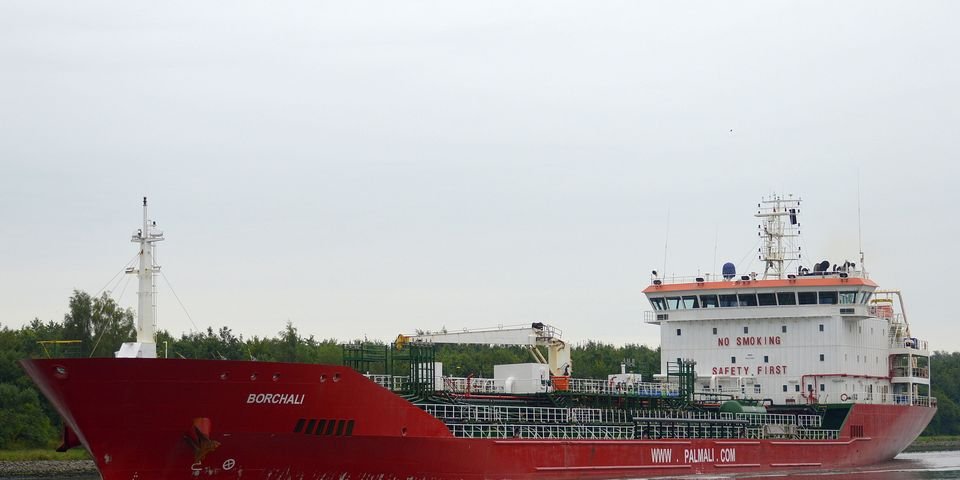 С судна — в реанимацию: коронавирус добрался до моряков