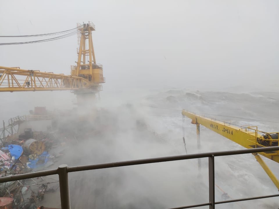 В результате кораблекрушения в Аравийском море погибло 96 человек