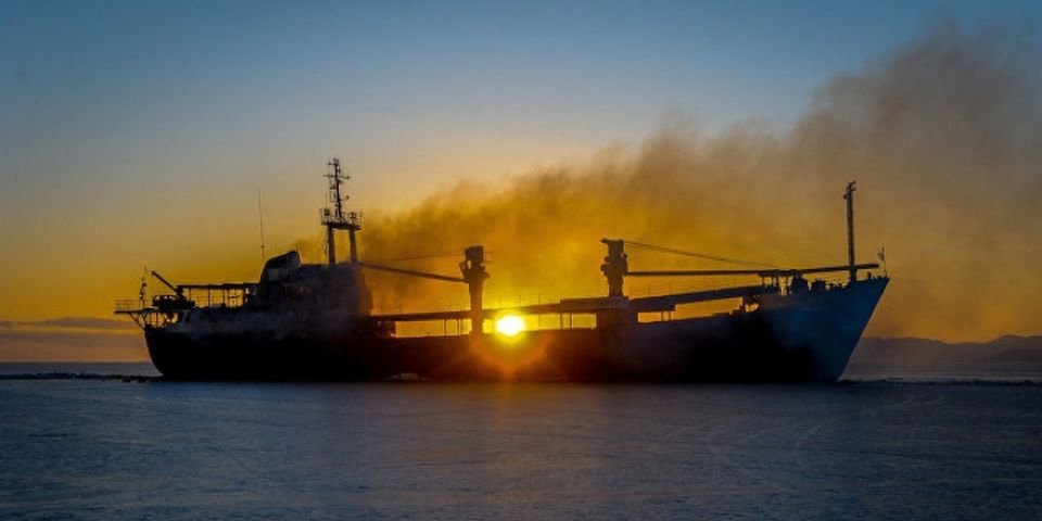 Украина — в лидерах по оставлению моряков