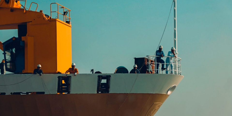 Морякам предоставлена приоритетность в дорожной карте вакцинации