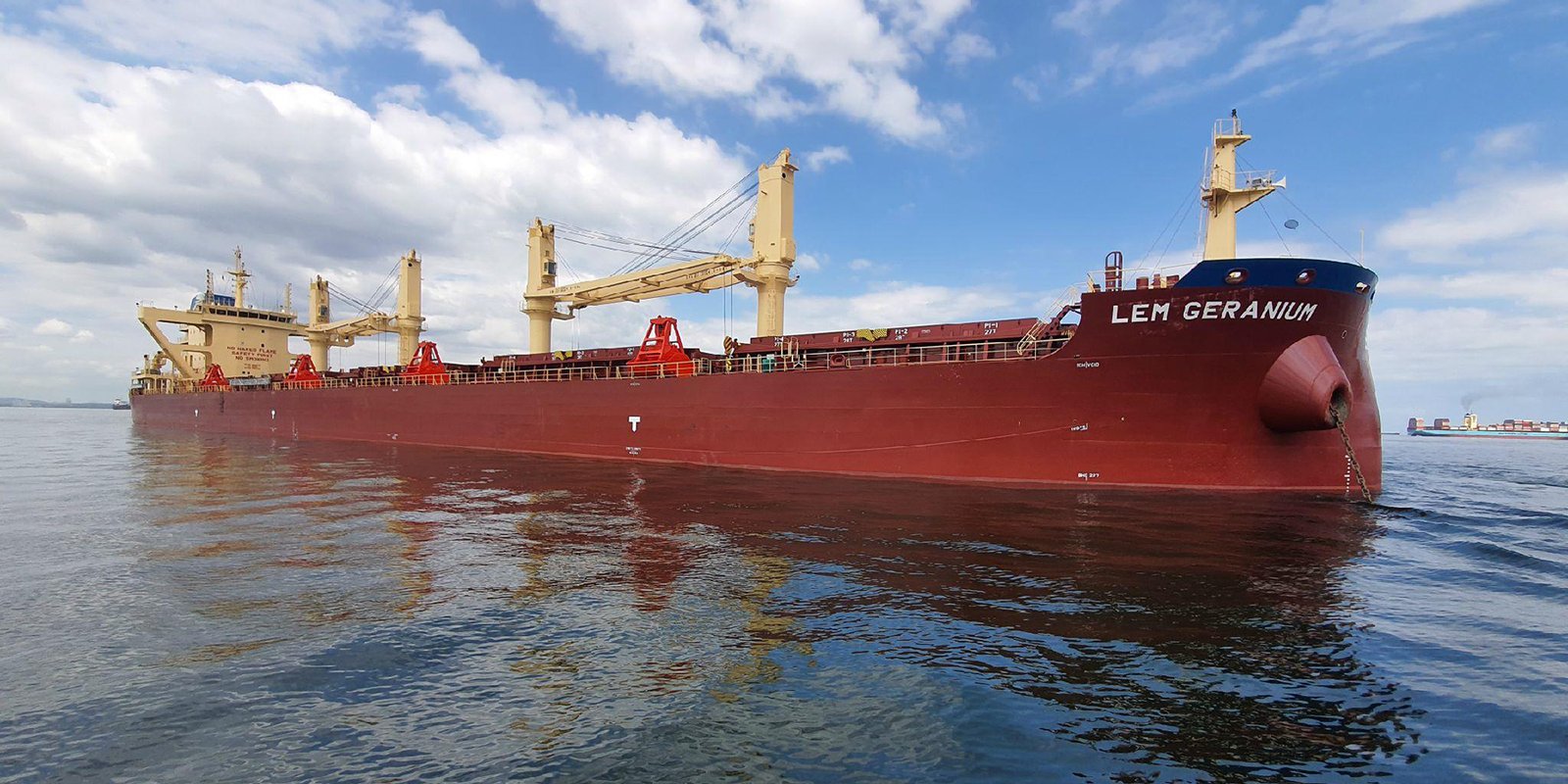 Одесский моряк скончался на борту судна в Пакистане