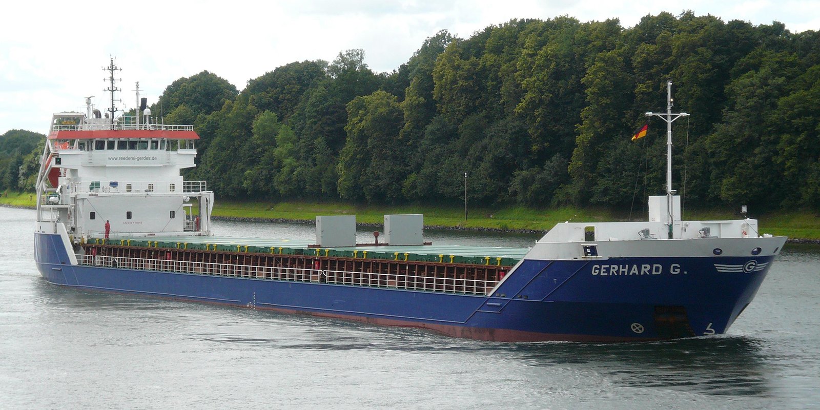 Коллеги нашли мёртвым в каюте украинского моряка