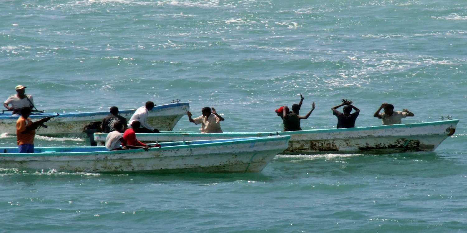 За похищение моряков суд отправил 10 пиратов за решетку