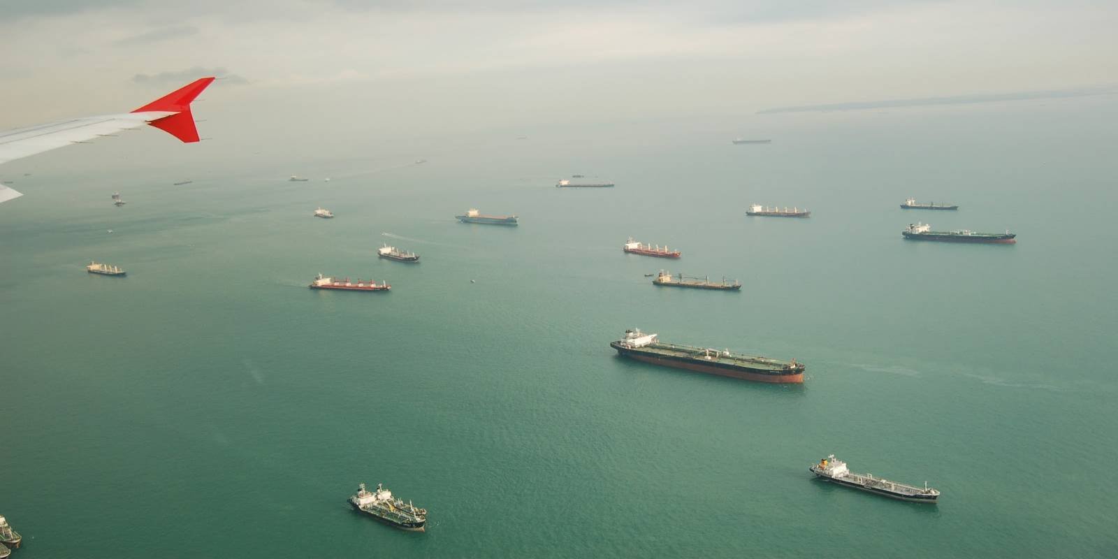 Показатели нападений на суда растут: злоумышленники атаковали два судна