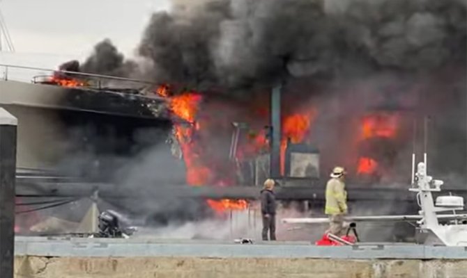 Четыре роскошные судна были уничтожены в разных концах мира