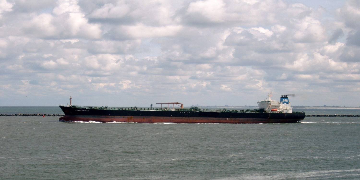 Из-за разборок крюинга с судовладельцем 25 украинских моряков пересиживают контракты