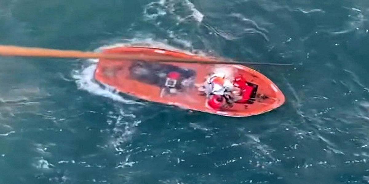 Моряки покинули тонущее судно, но не спаслись: 9 погибли и 2 пропали без вести