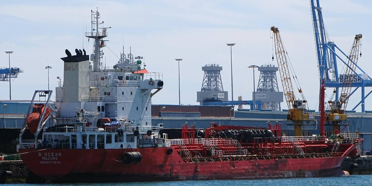 Пираты захватили танкер в Гвинейском заливе