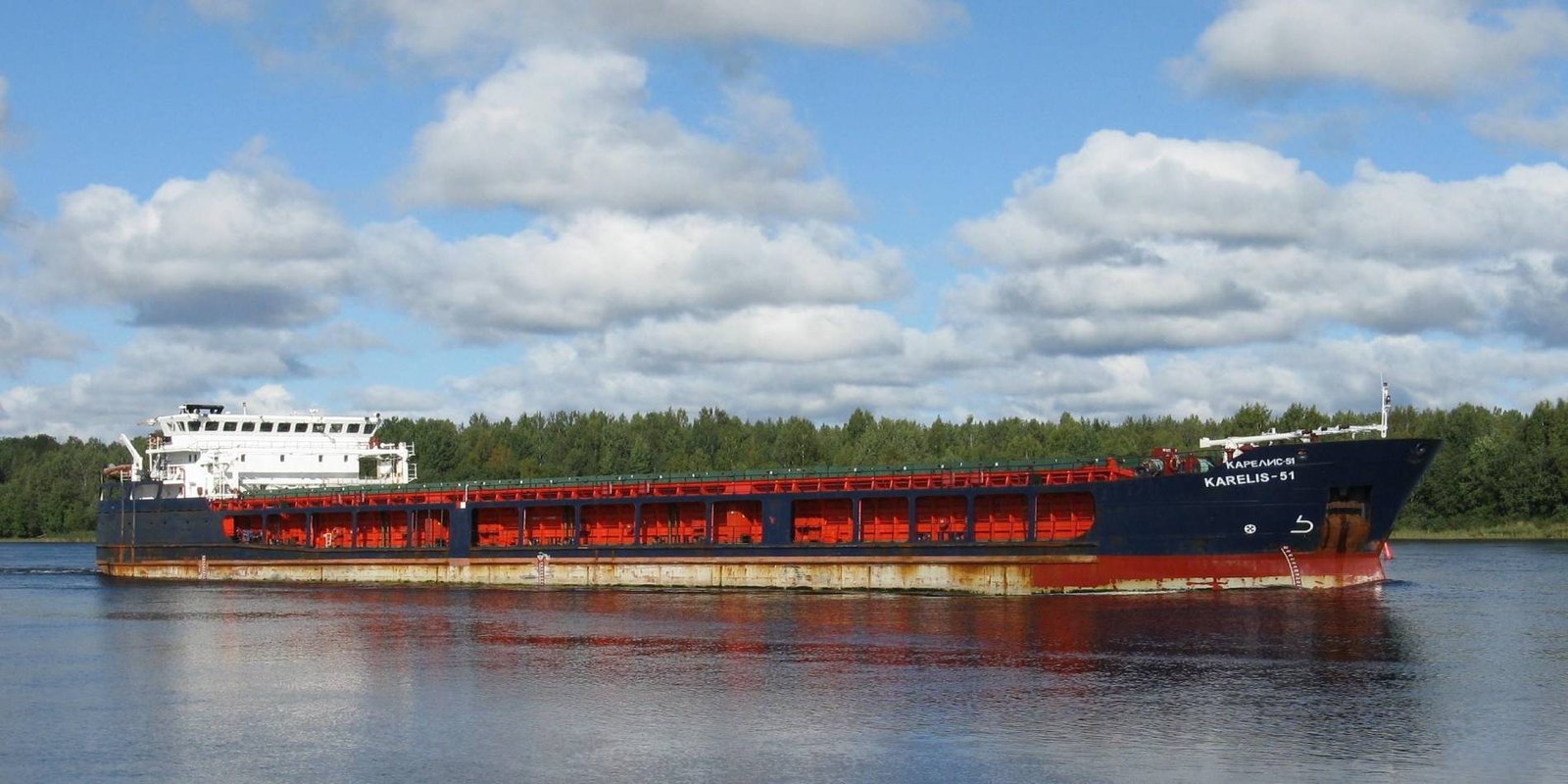 Стармех упал за борт: поиски быстро «свернули» и судно продолжило рейс