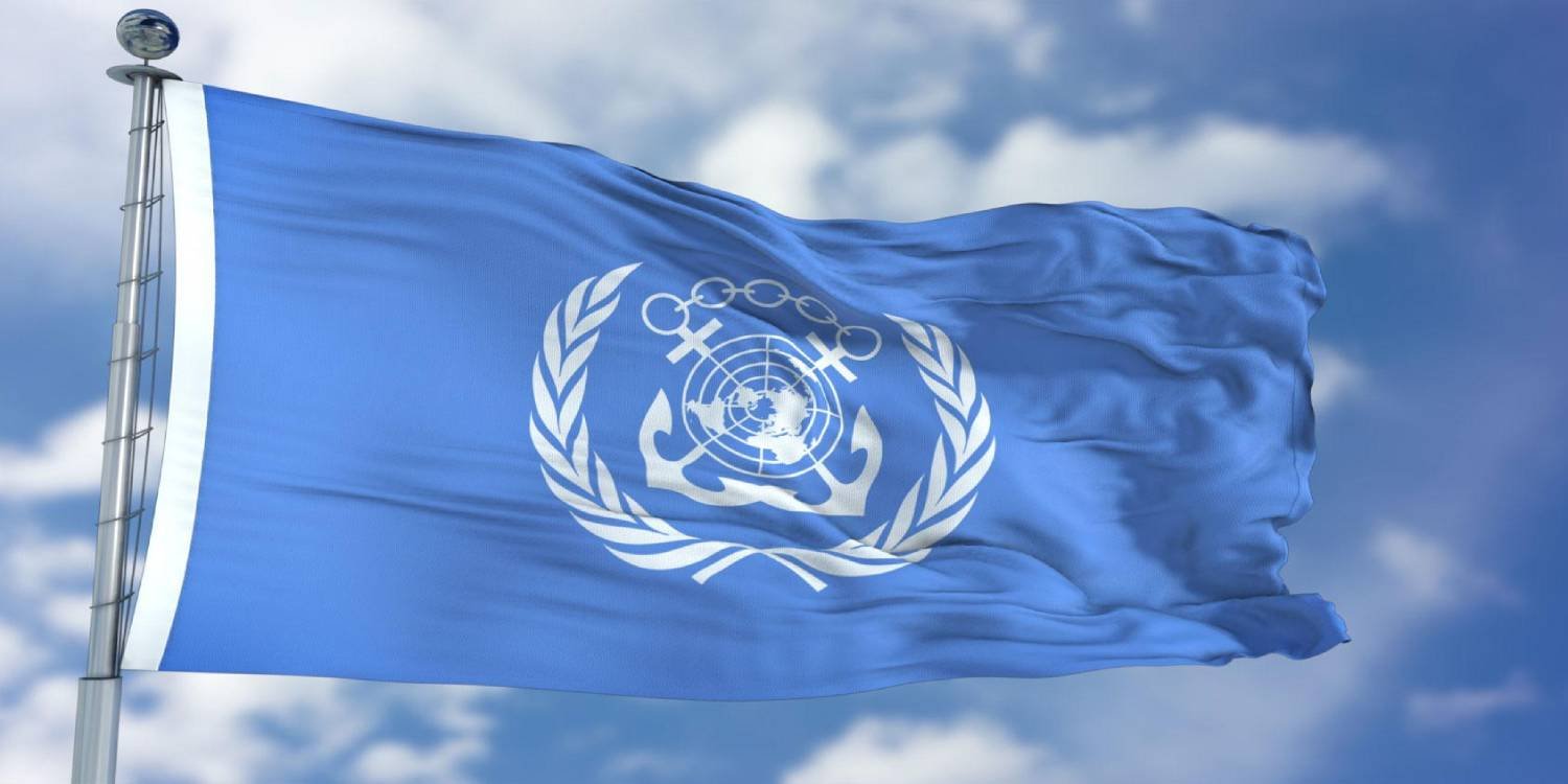 Одобрены поправки к ПДНВ по использованию электронных документов моряков