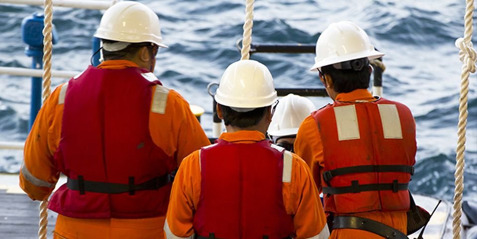 Смена экипажей любых национальностей по всему миру должна происходить свободно, — ICS