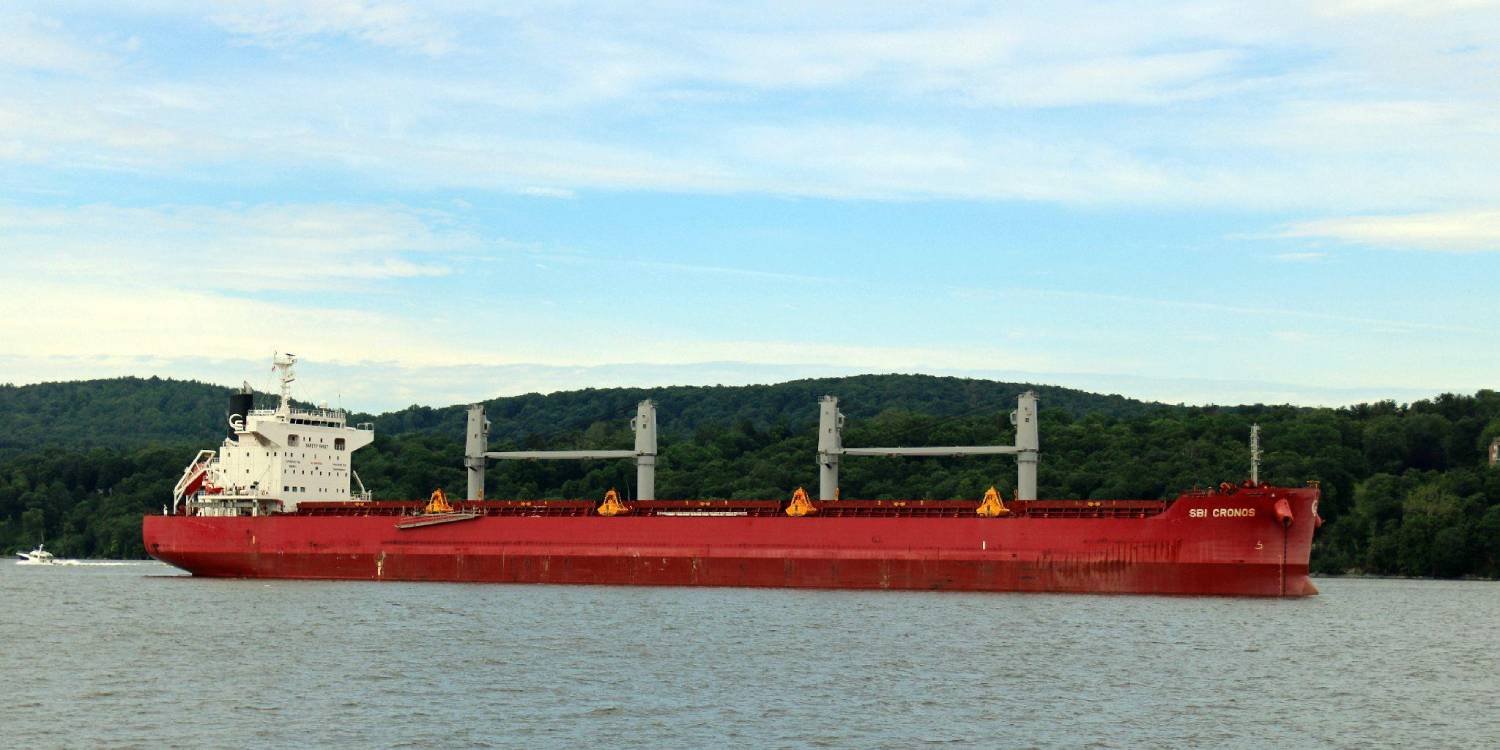 На захваченном пиратами судне находилось 8 украинских моряков