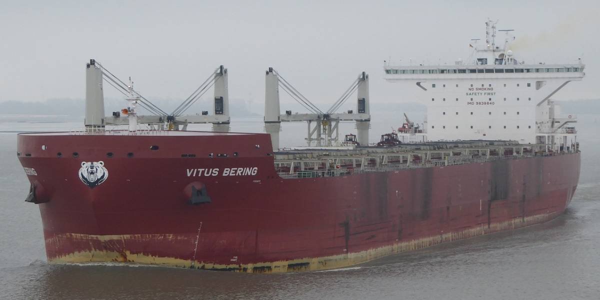 Украинские моряки отказываются заходить в порты РФ и суда меняют курс для смены экипажа